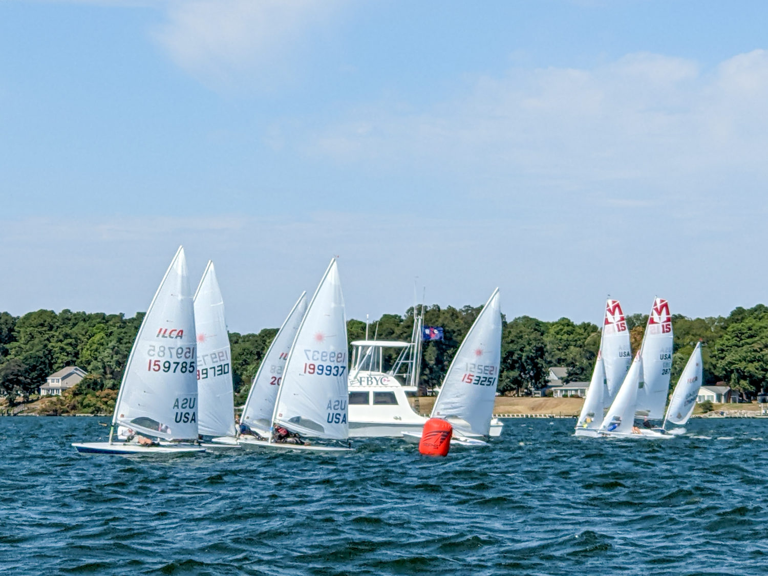 The starting line of the first race - by Lisa Fleck