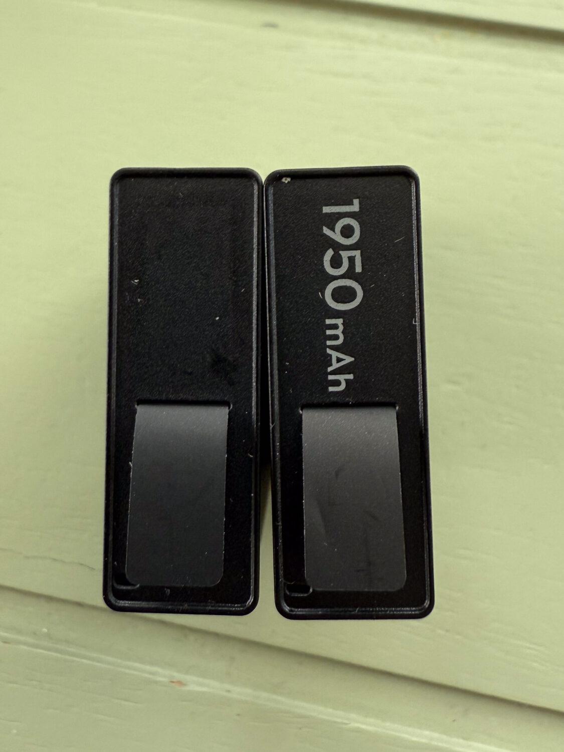 1950 mAh label on the top of the DJI Osmo Action 5 Pro Battery